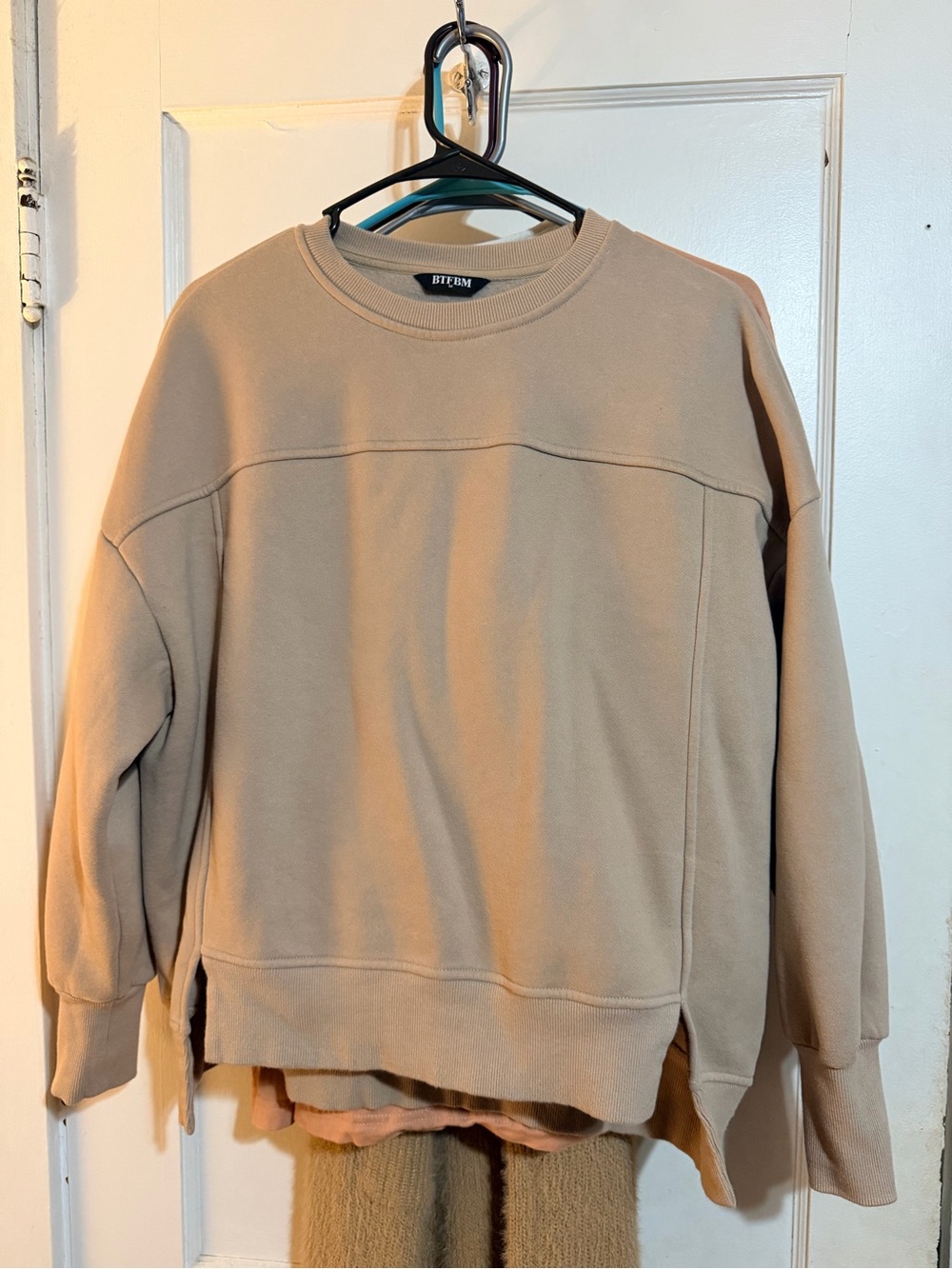 Amazon Women's Beige Crewneck Sweatshirt